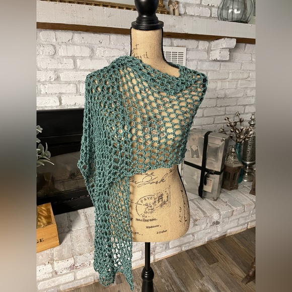 Crochet Shawl New - Picture 5 of 5